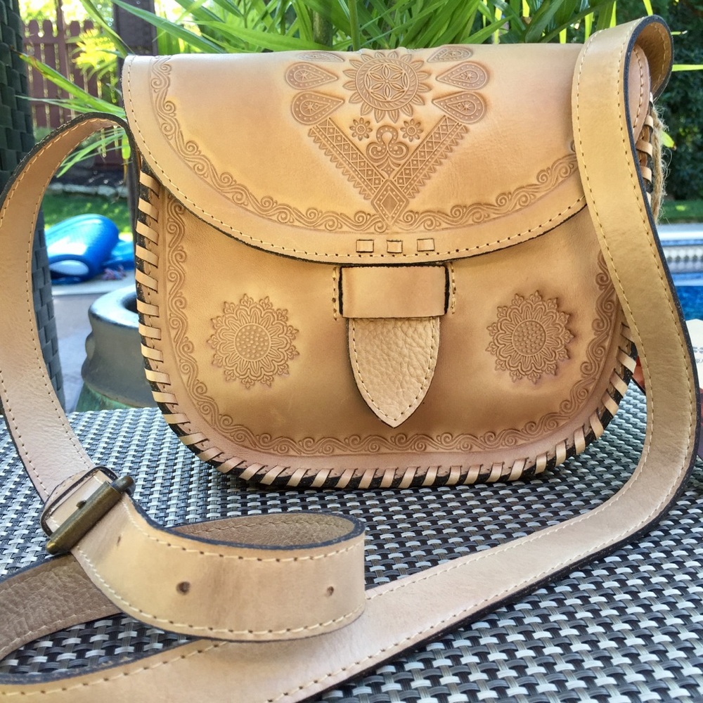 PATRICIA NASH ITALIAN LEATHER CROSS BODY BAG
